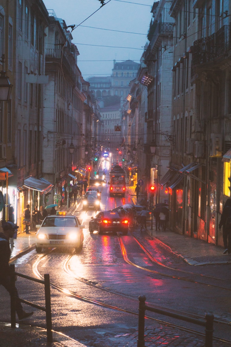 Headimage-VAAY-Blog-CBD-im-Strassenverkehr